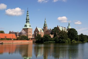 Car hire Hiller�d