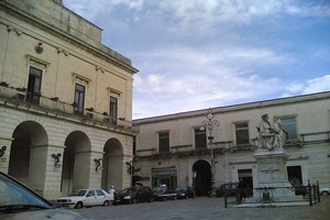 Car hire Maglie