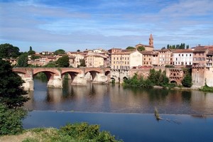 Car hire Albi