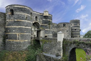 Car hire Angers