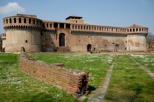Car hire Imola