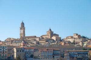 Car hire Macerata