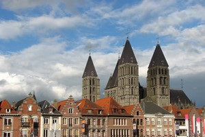 Car hire Tournai