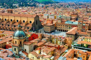 Car hire Bologna