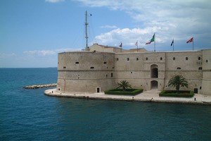 Car hire Taranto